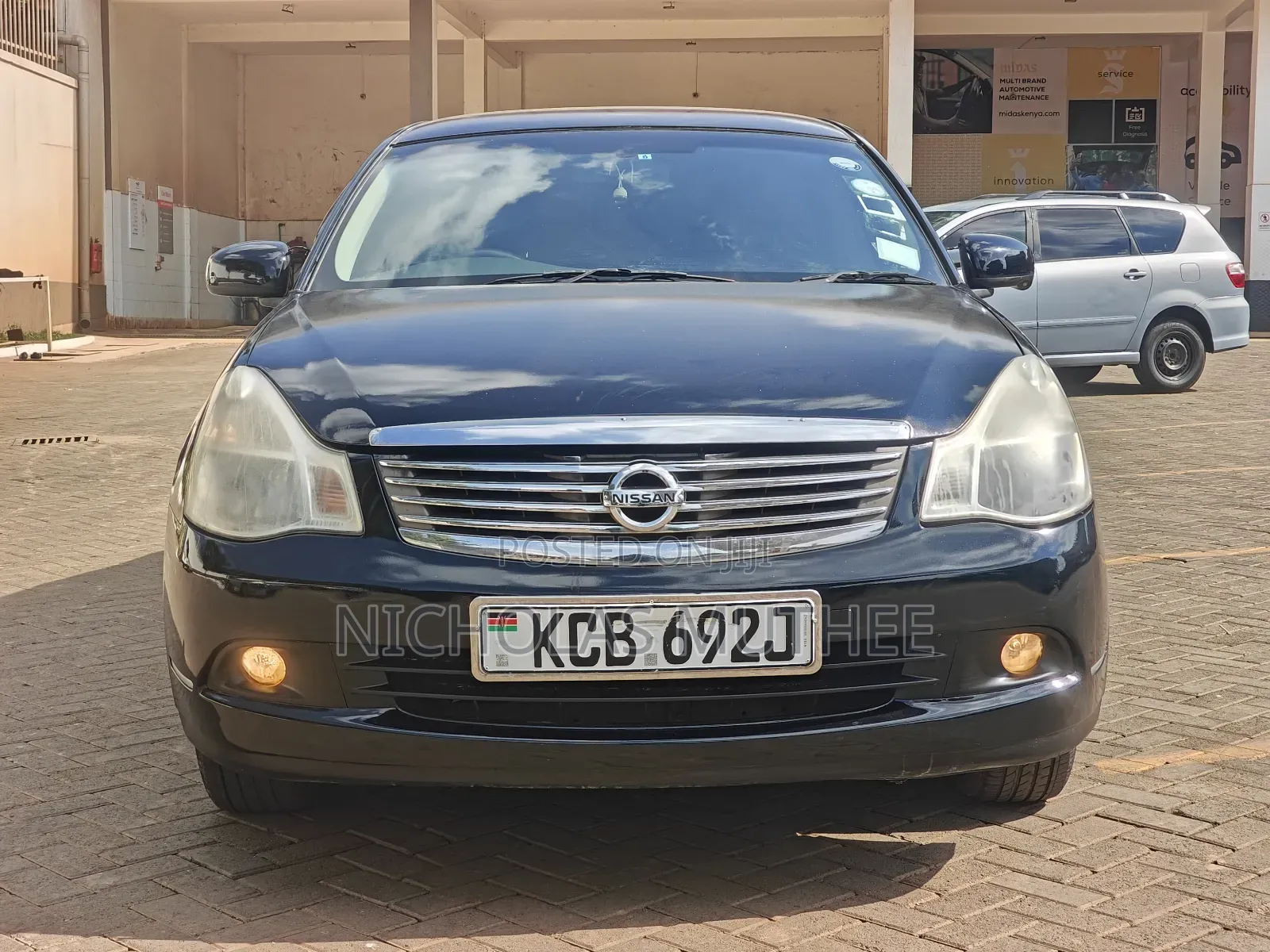 Nissan Bluebird 2008 Black
