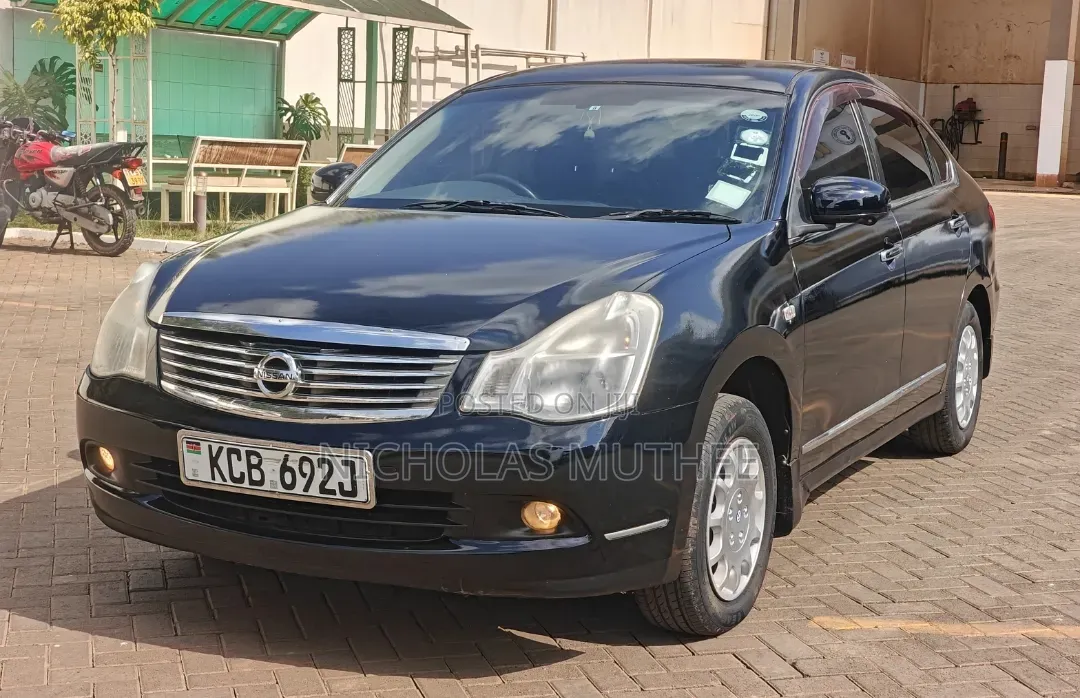 Nissan Bluebird 2008 Black