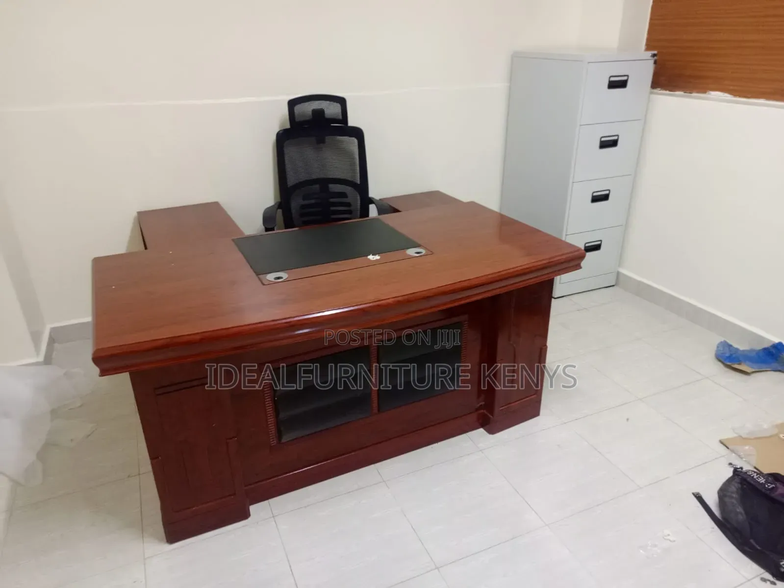 Executive Desk 1.8 Meter - Mahogany Desk