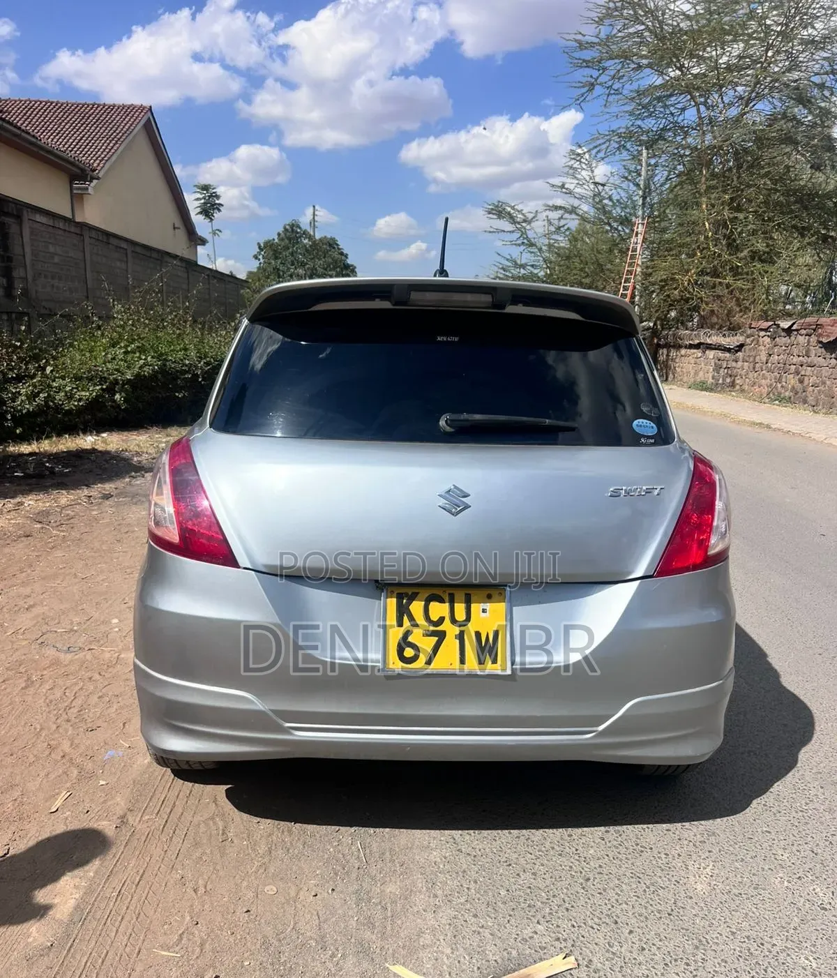 Suzuki Swift 2012 Gray