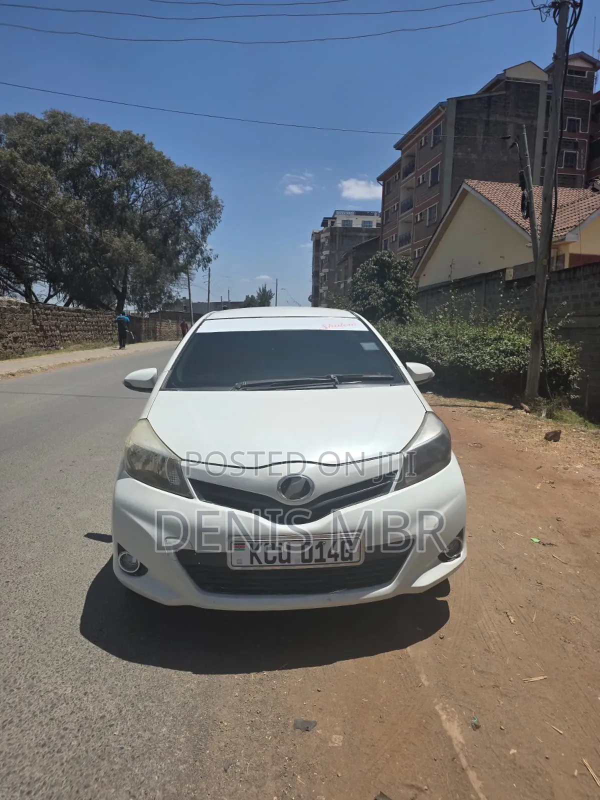 Toyota Vitz 2011 White
