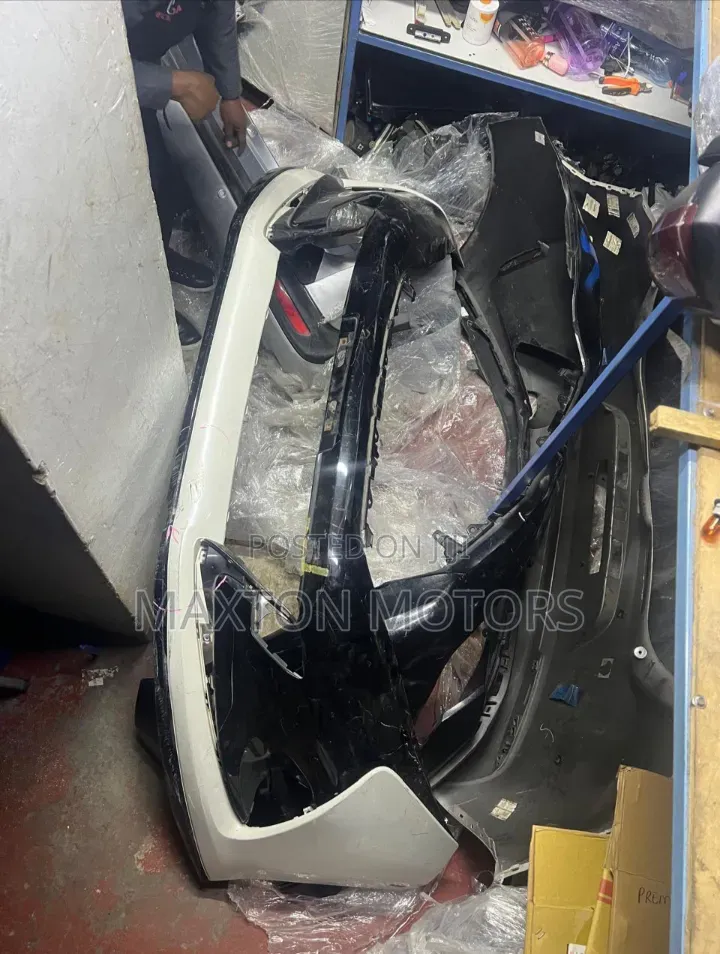 Harrier Zsu60 GR Front Bumper