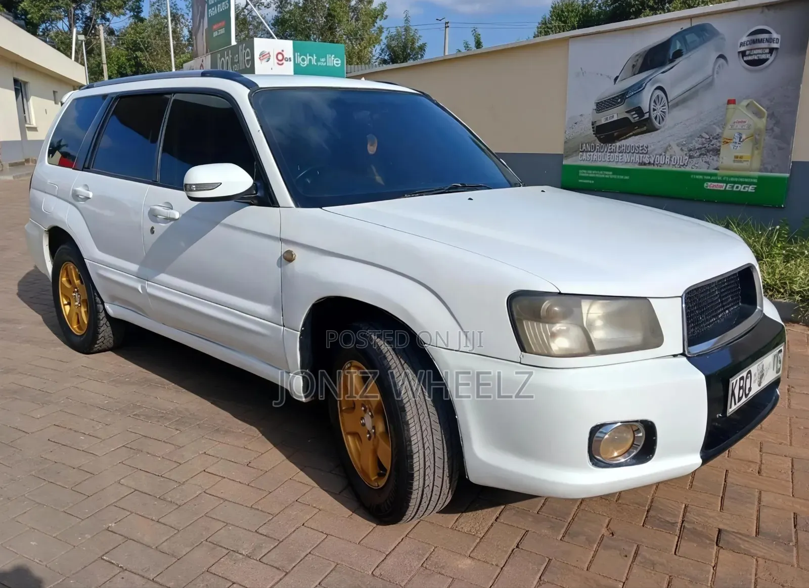 Subaru Forester Automatic 2004 White