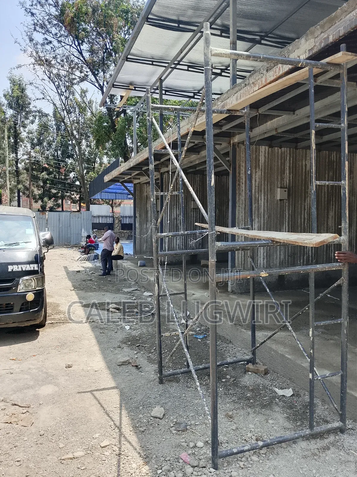 Ladder Scaffolding for All Contraction