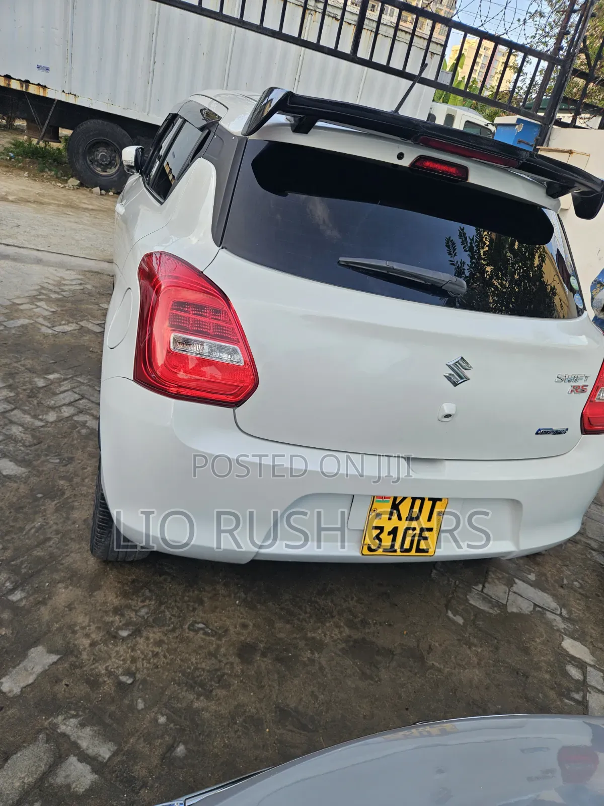 Suzuki Swift 2018 White