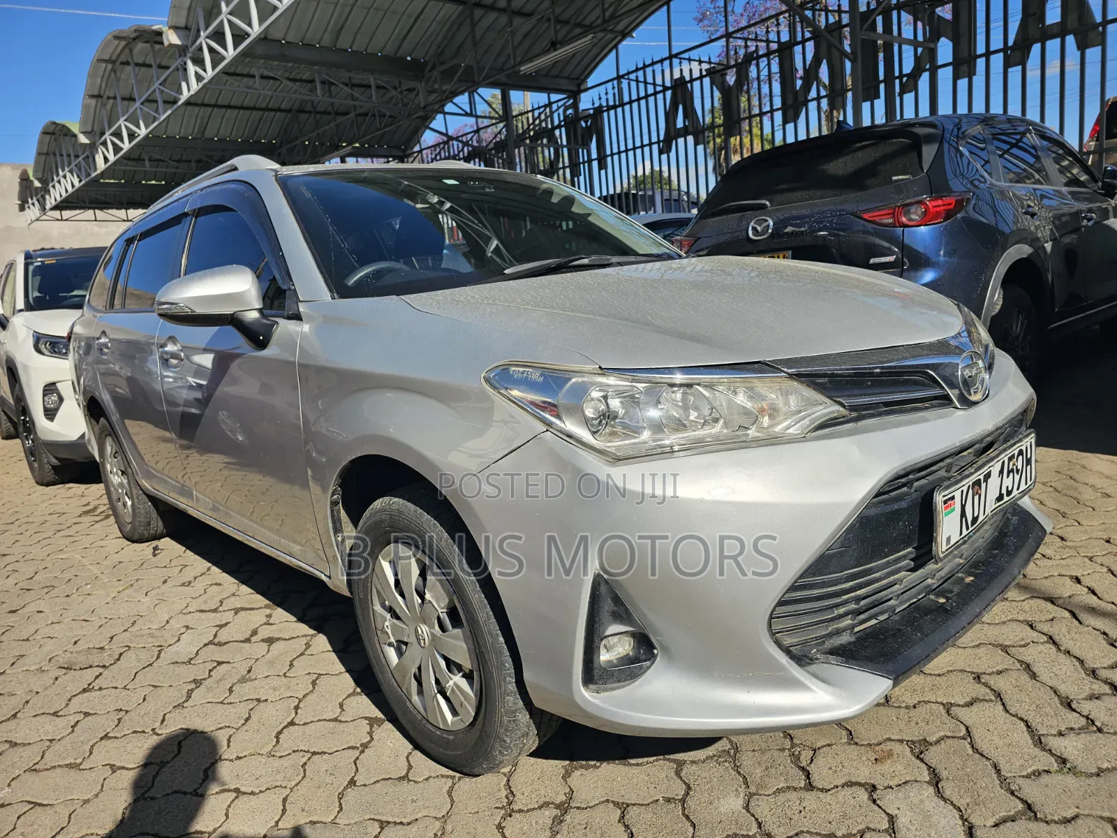 Toyota Corolla Fielder 1.5 Petrol AWD 2017 Silver