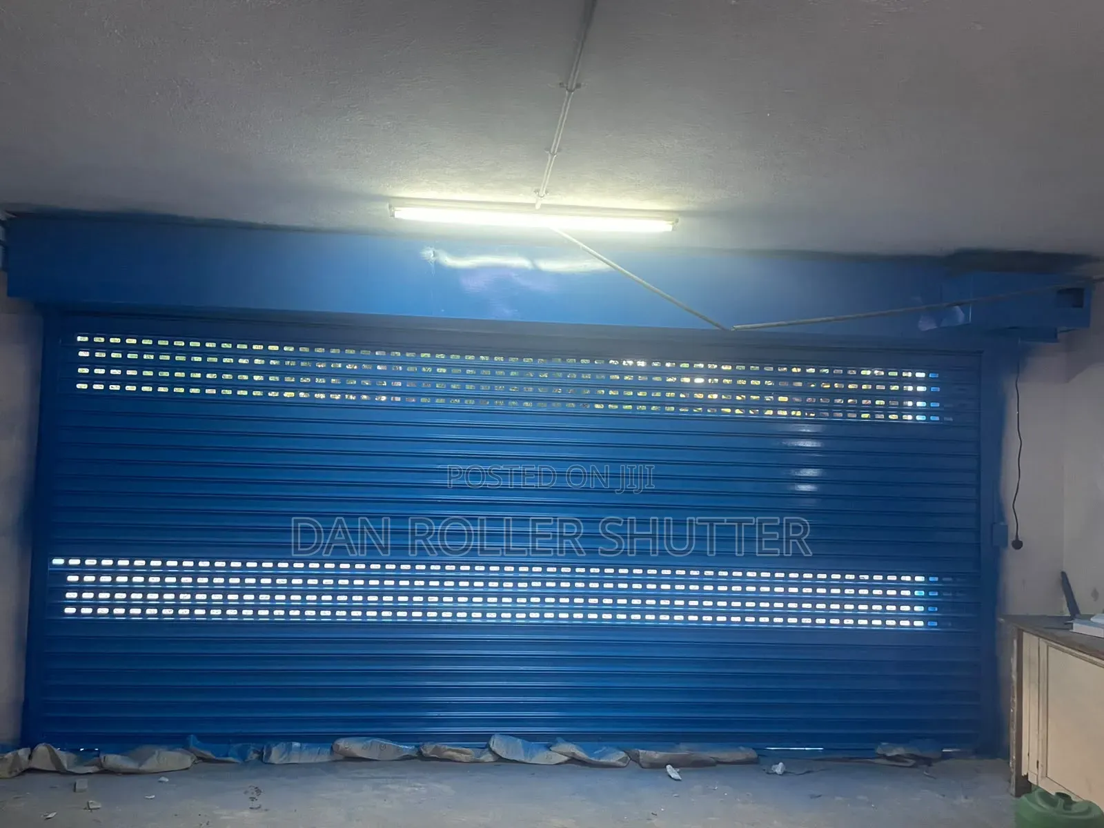 Automatic Heavy Duty Shop Door
