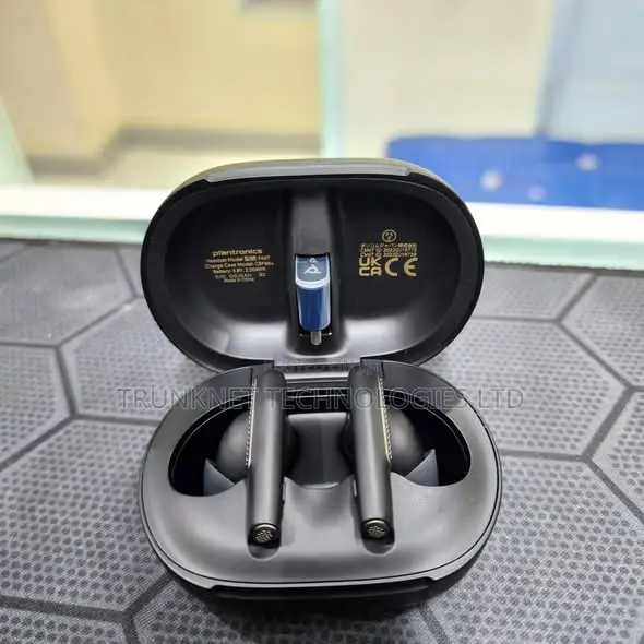 Poly Voyager Free 60+ Uc