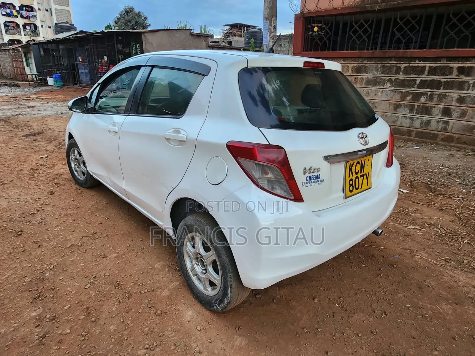 Toyota Vitz 2012 White