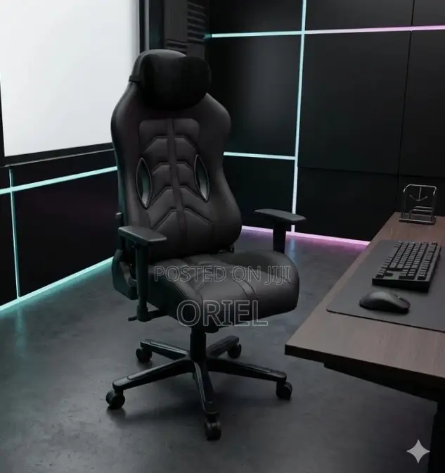 Executive Black Leather Office Gaming Chair : Swivel Gaming Chair