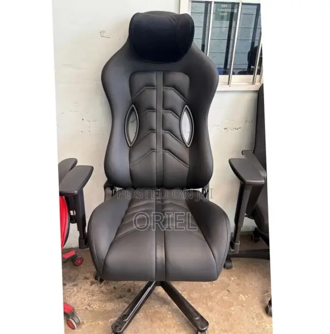 Executive Black Leather Office Gaming Chair : Swivel Gaming Chair