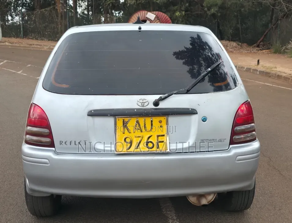 Toyota Starlet 1996 Silver
