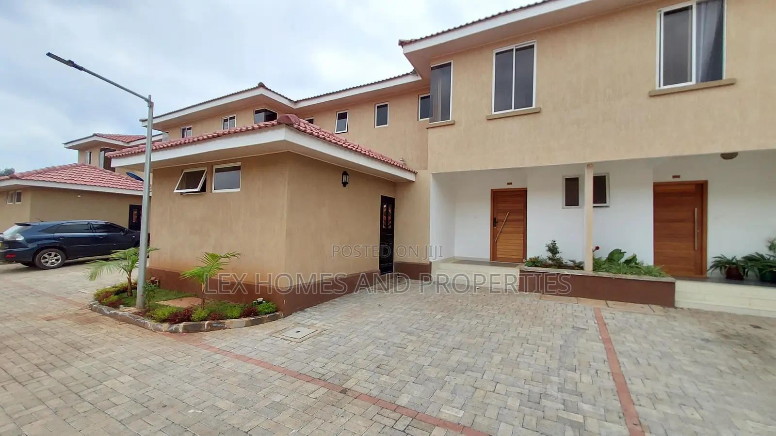 3bdrm House in NkaiMurunya for sale