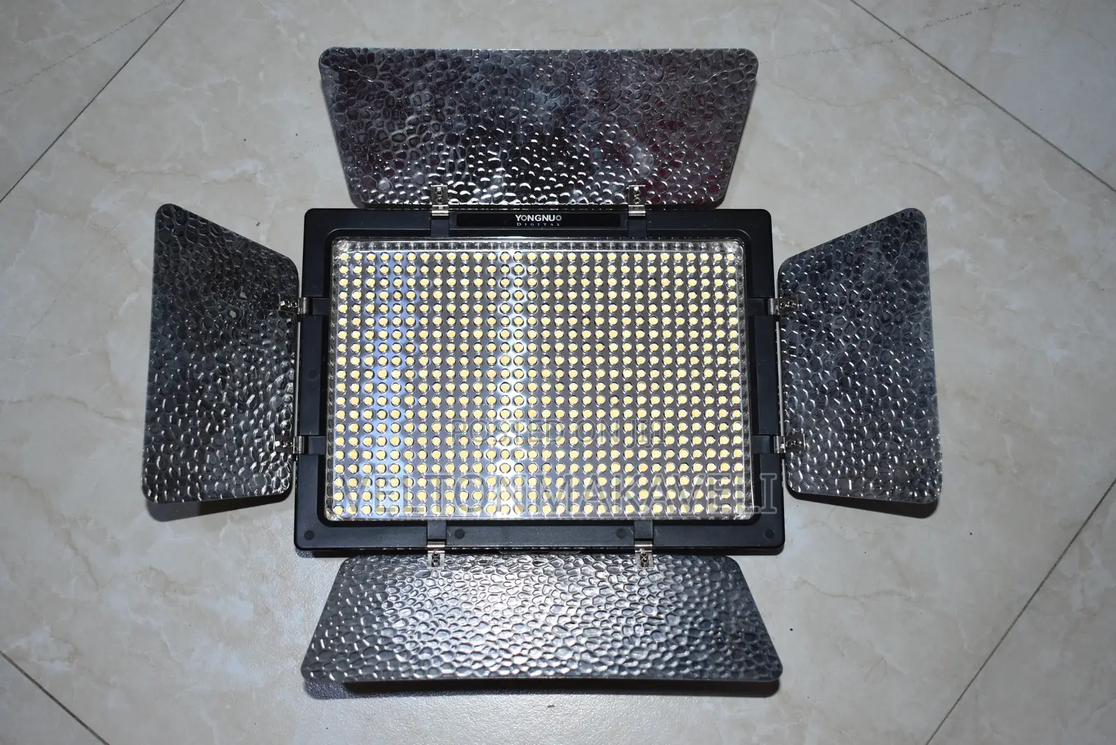 Yongnuo YN600 LED Video Light Panel