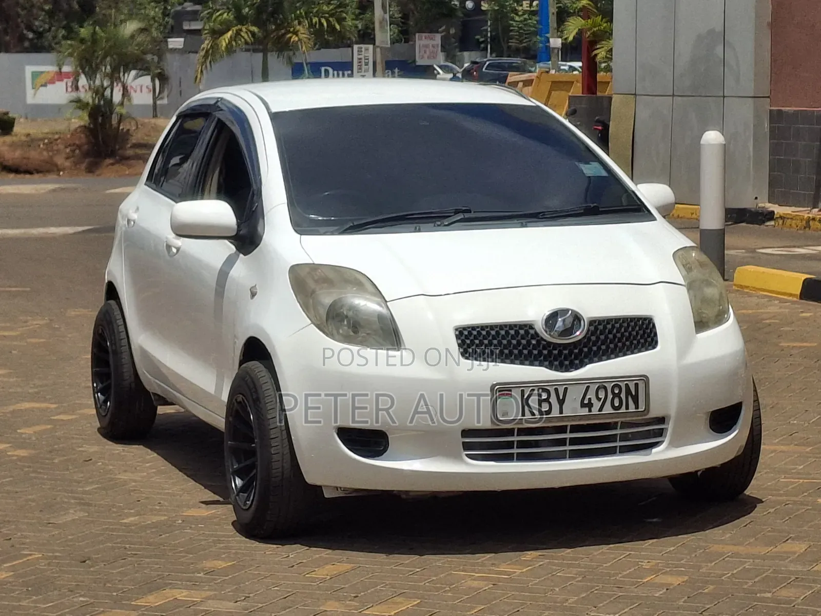 Toyota Vitz 1.0 FWD 3dr 2007 White
