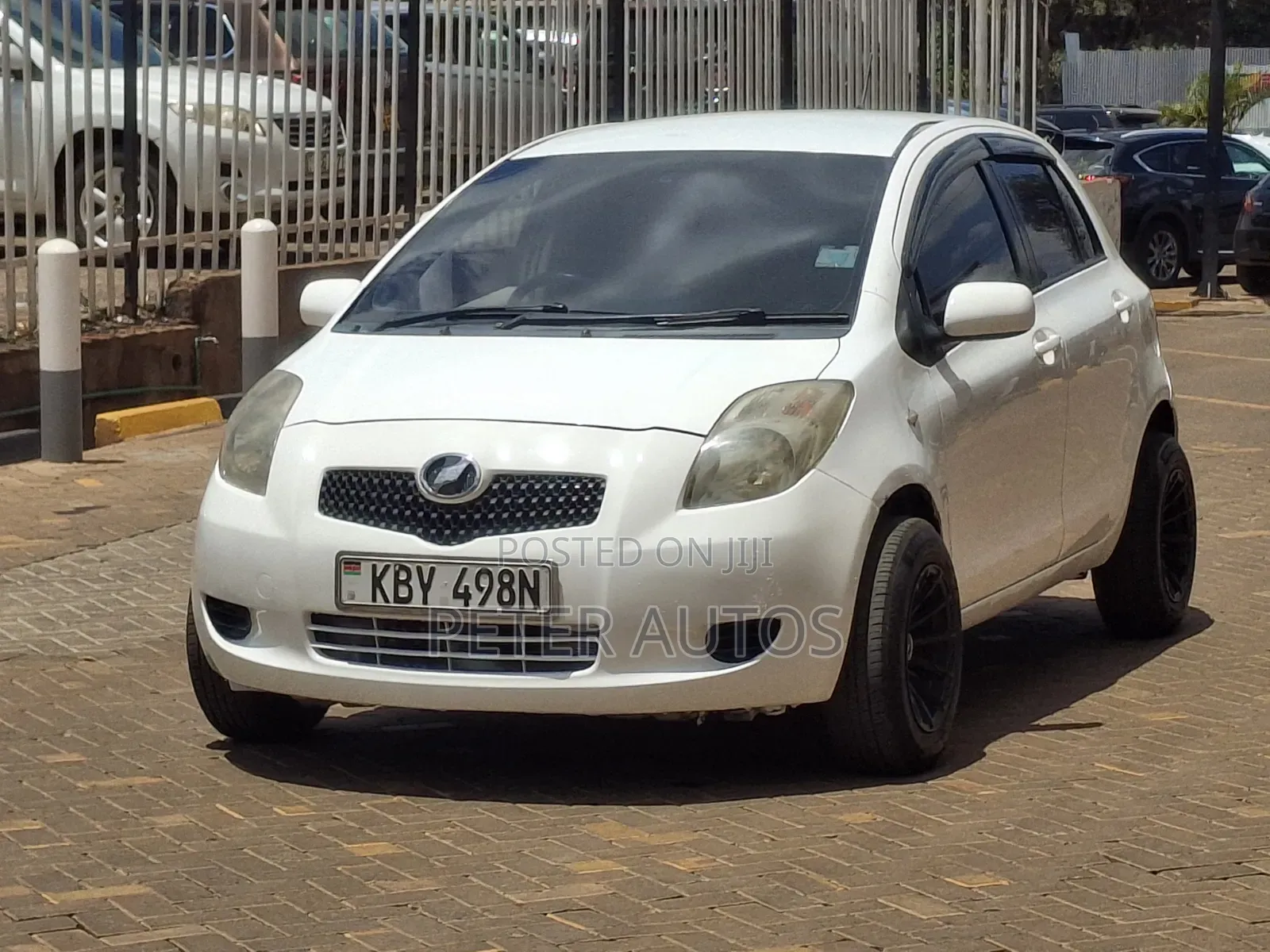 Toyota Vitz 1.0 FWD 3dr 2007 White