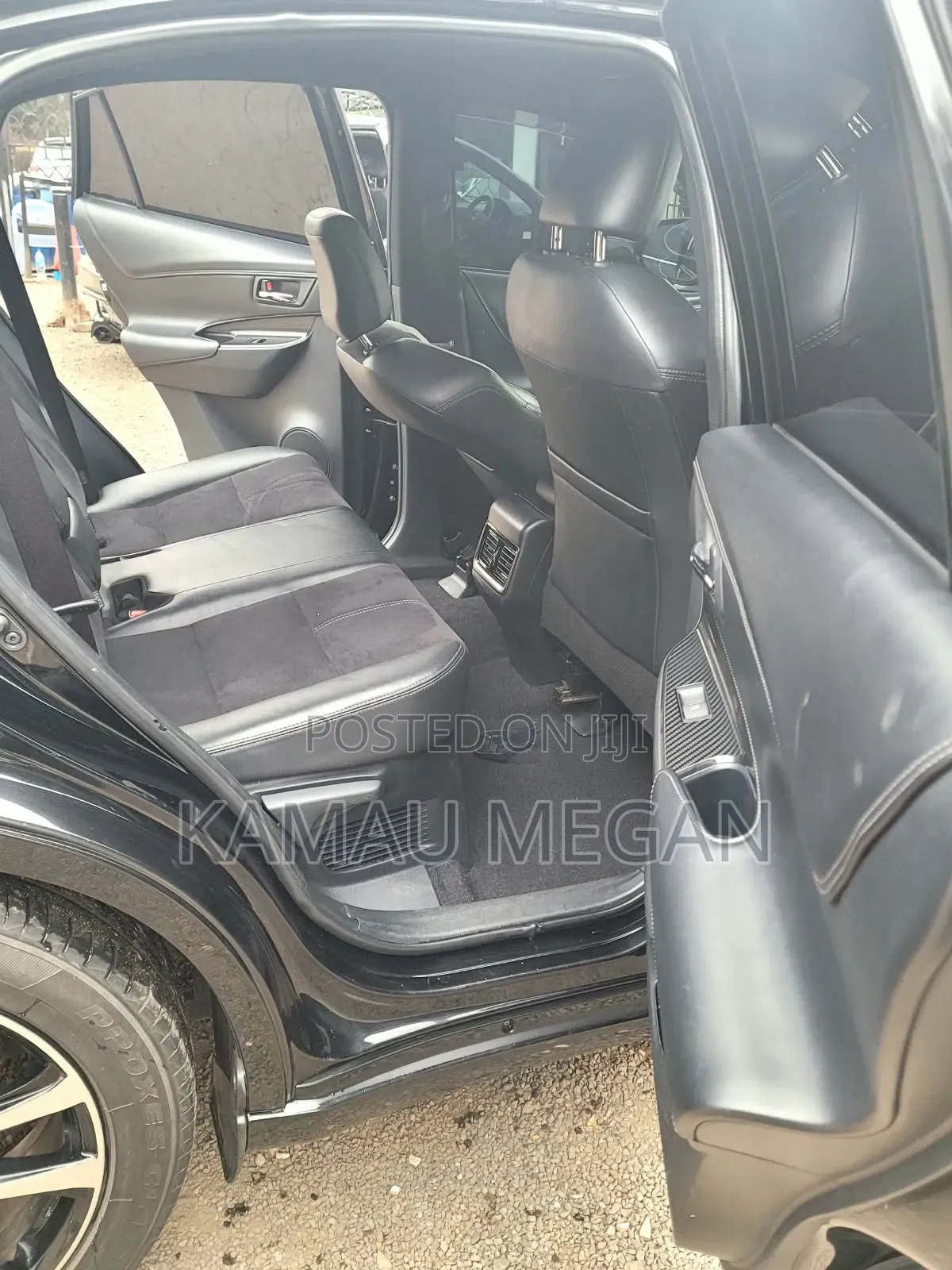 Toyota Harrier 2.0 2017