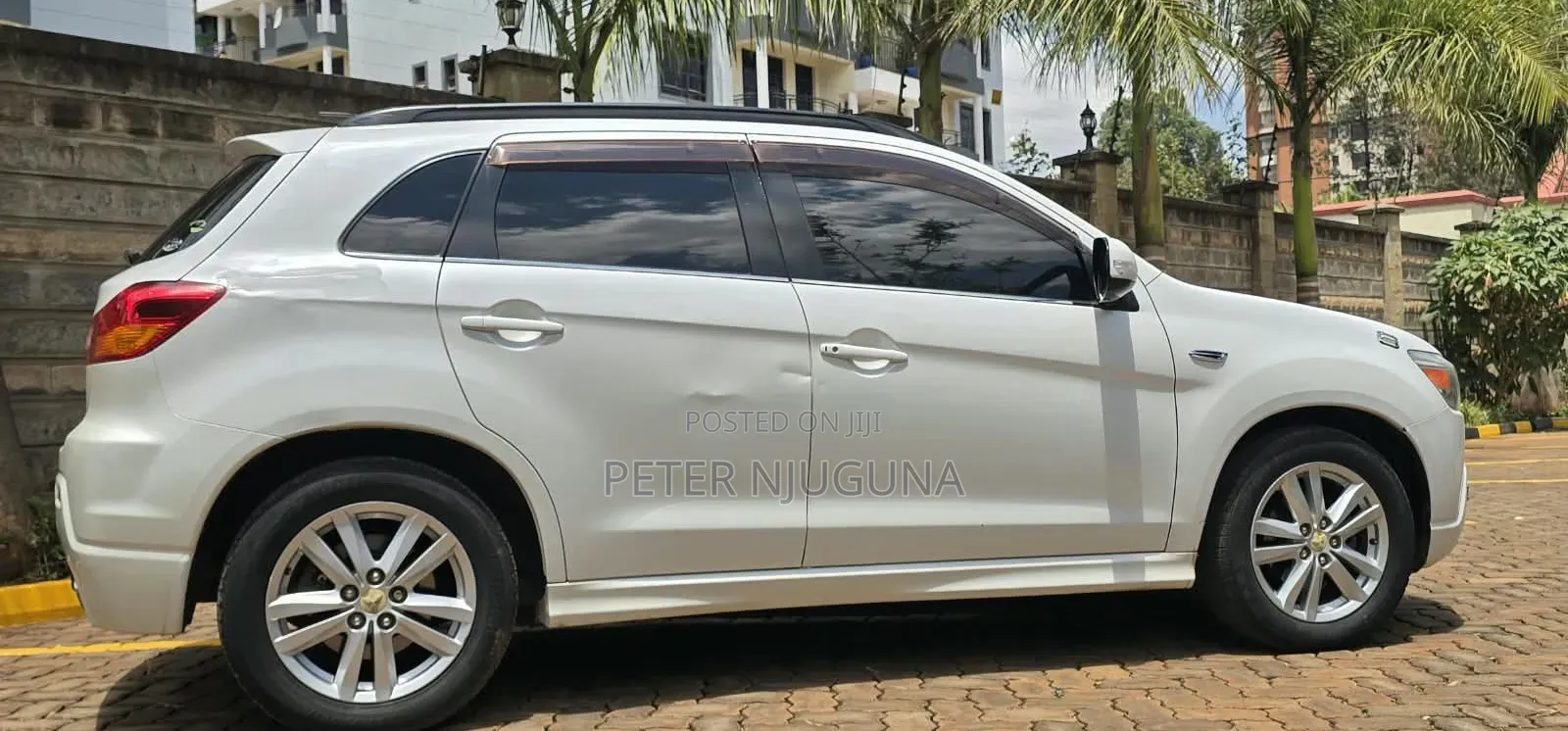 Mitsubishi RVR 2013 White
