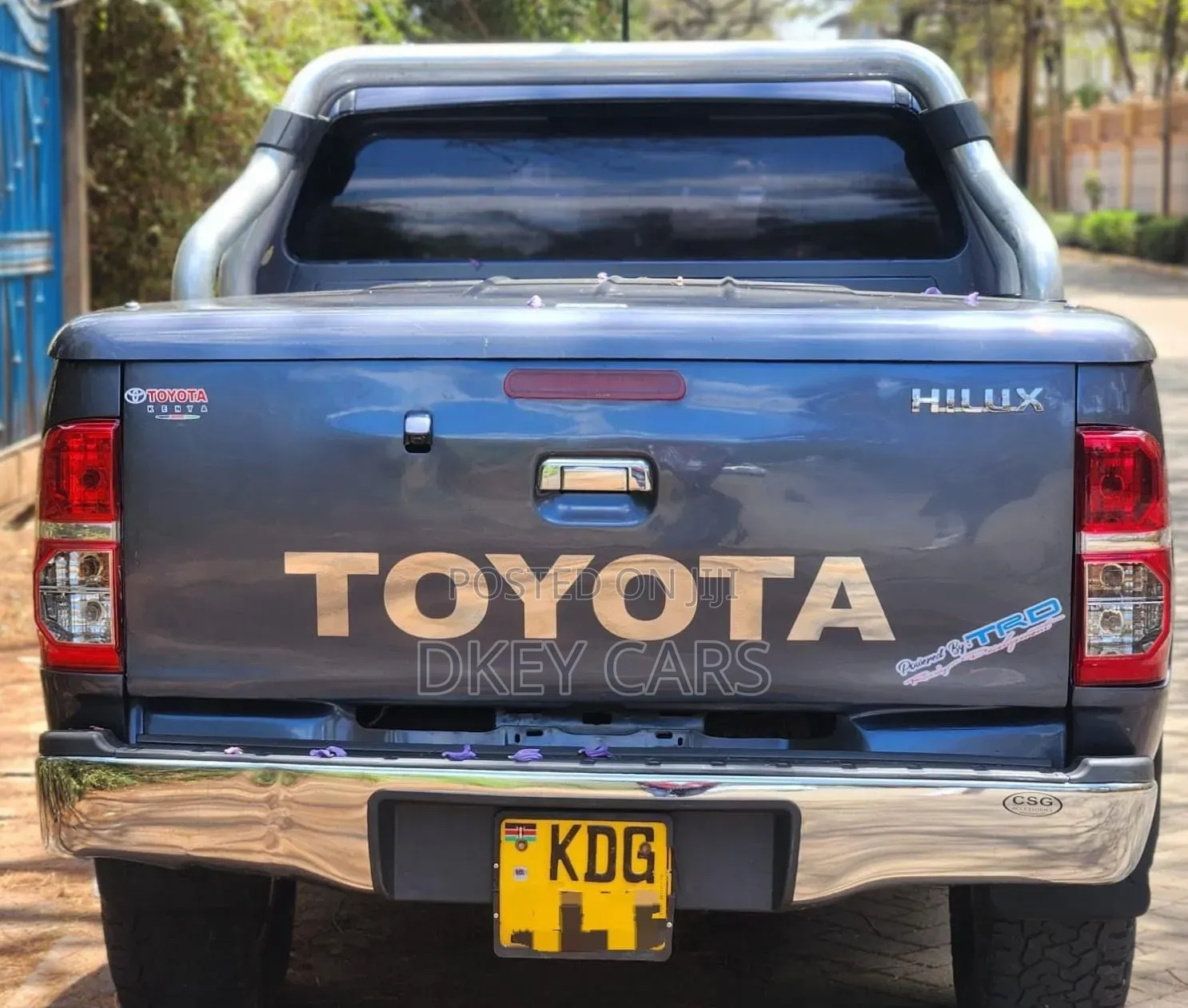 Toyota Hilux 2015 Gray