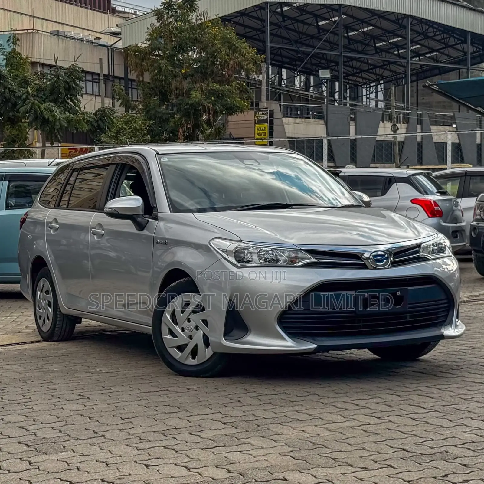 Toyota Corolla Fielder 1.5 Hybrid FWD 2020 Silver
