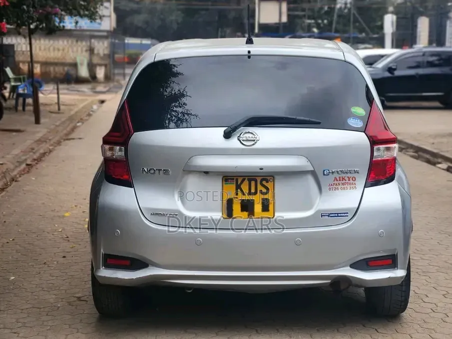 Nissan Note 2017 Silver