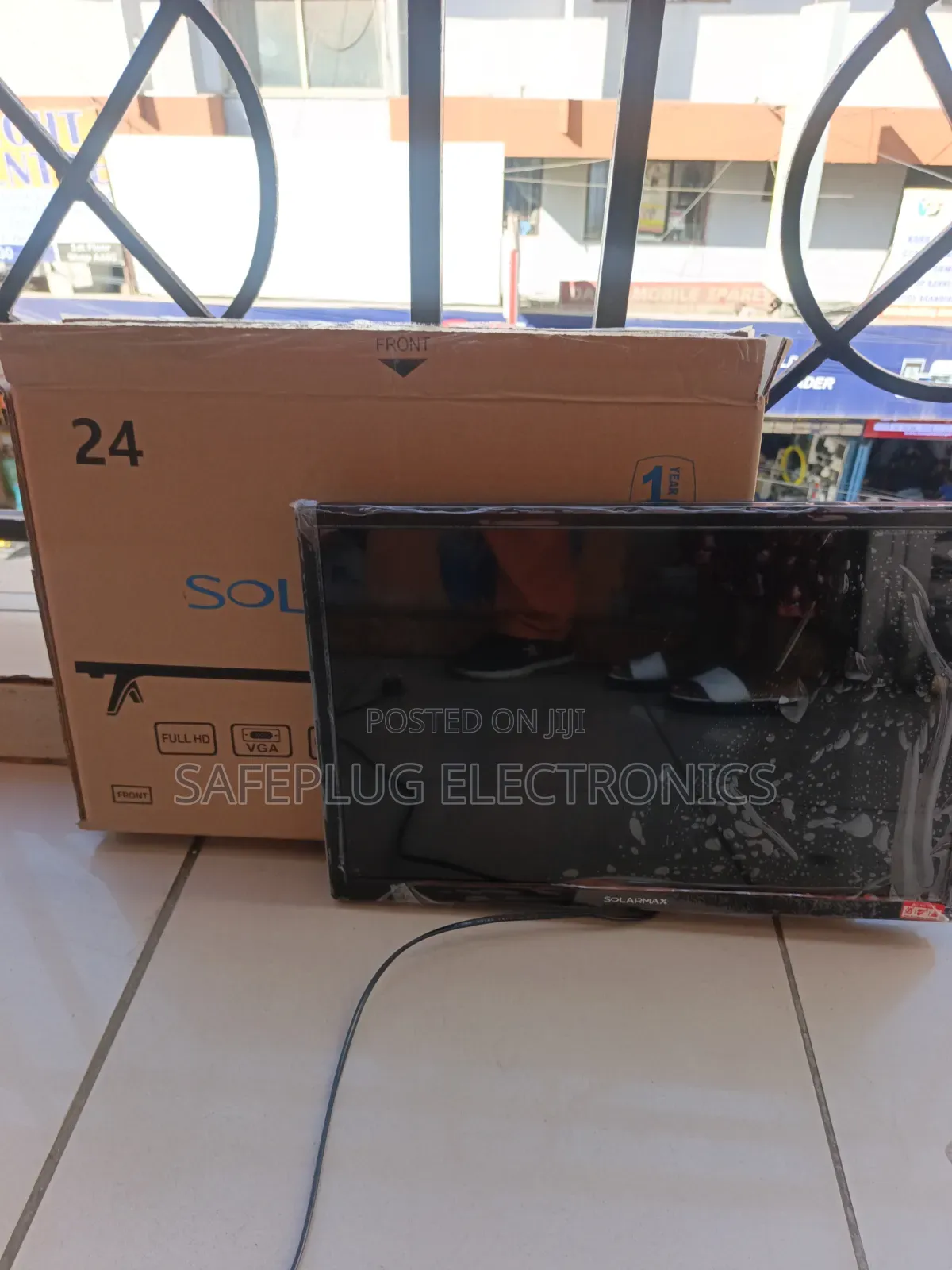 Solarmax 24 Inch LED TV Full HD