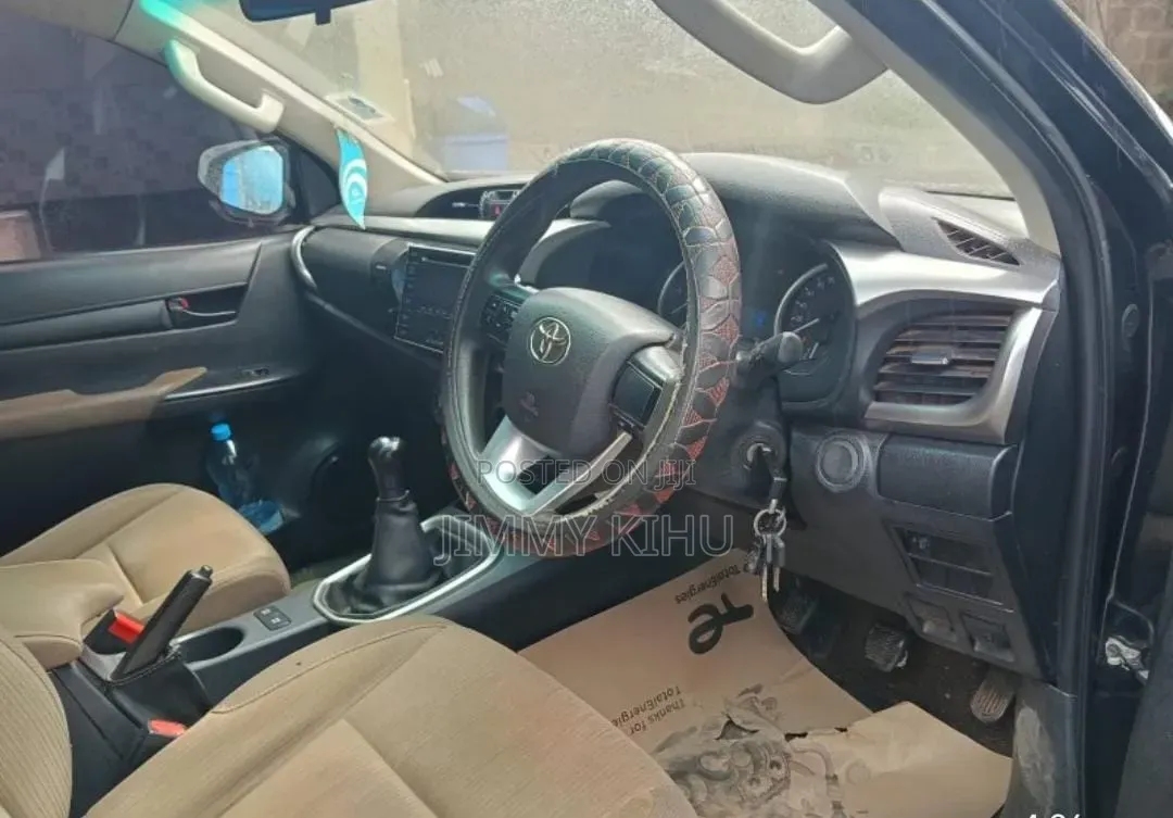 Toyota Hilux Revo Smart Cab Deisel 2.4 AWD 2016 Black