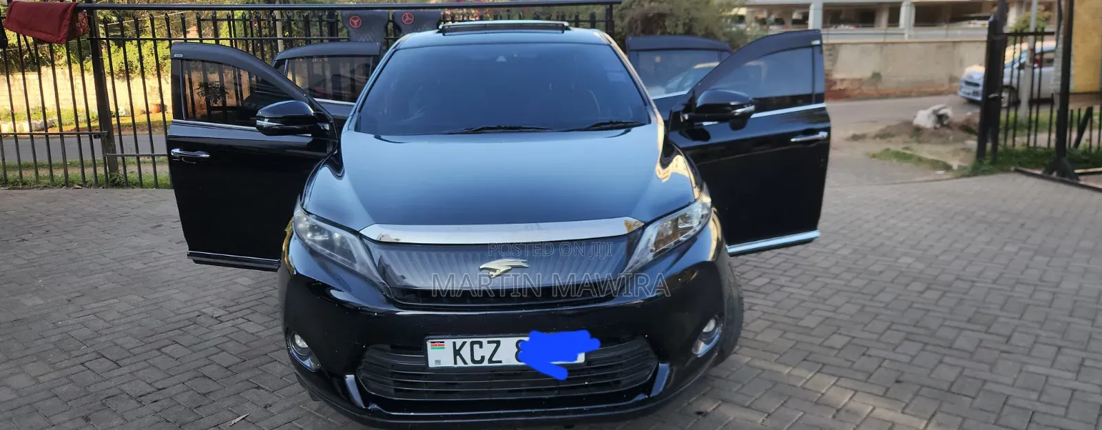 Toyota Harrier 2015