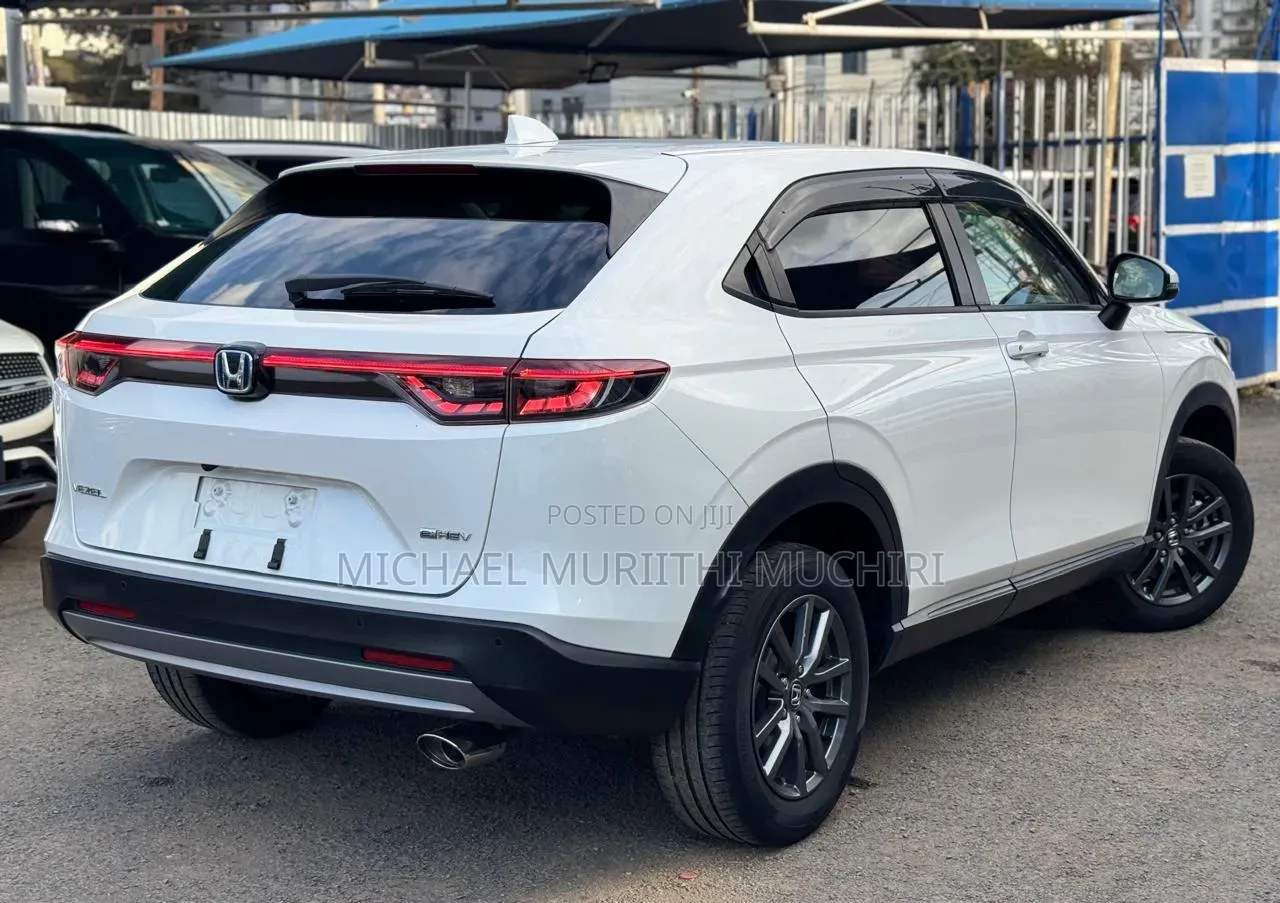 Honda Vezel 2022 White