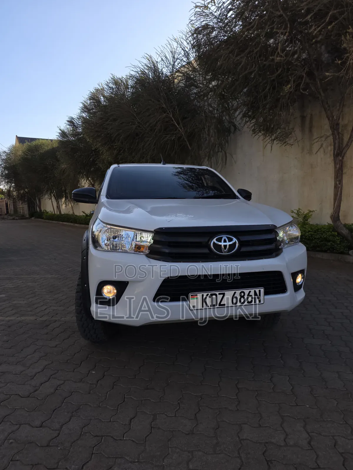 Toyota Hilux 2019 White