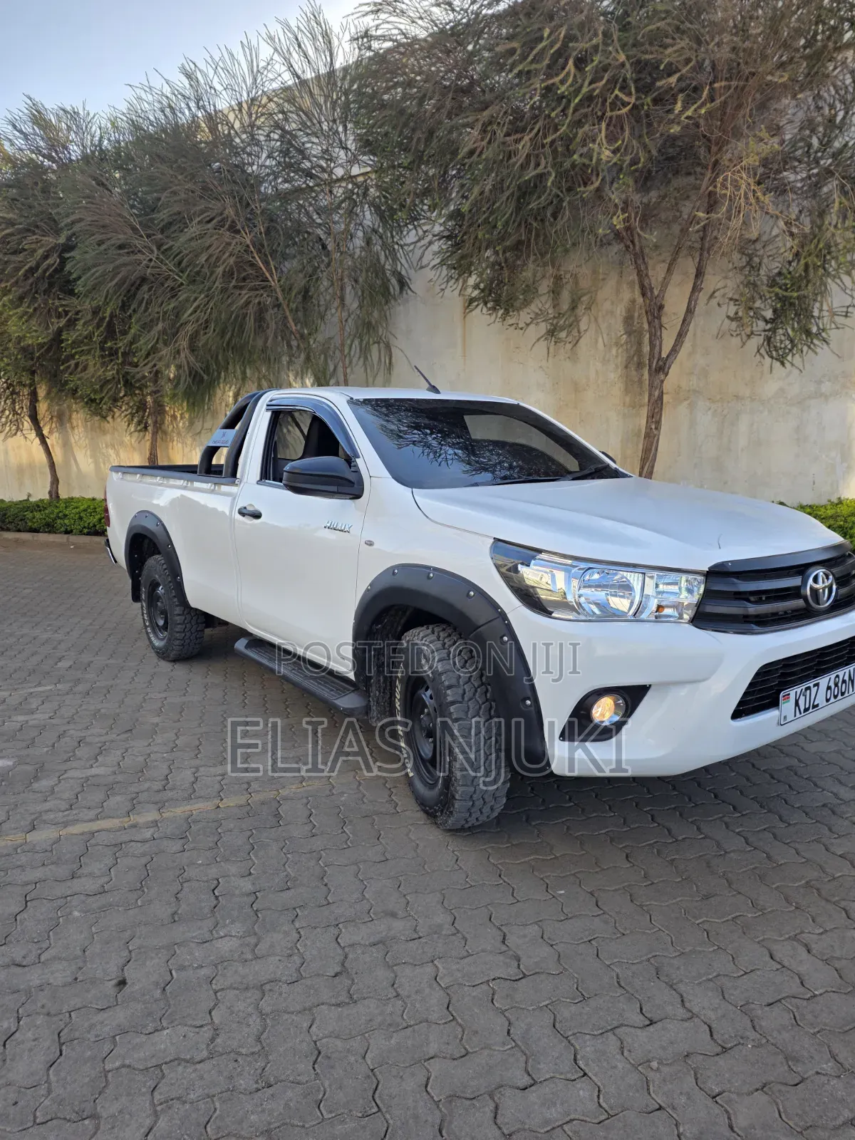Toyota Hilux 2019 White