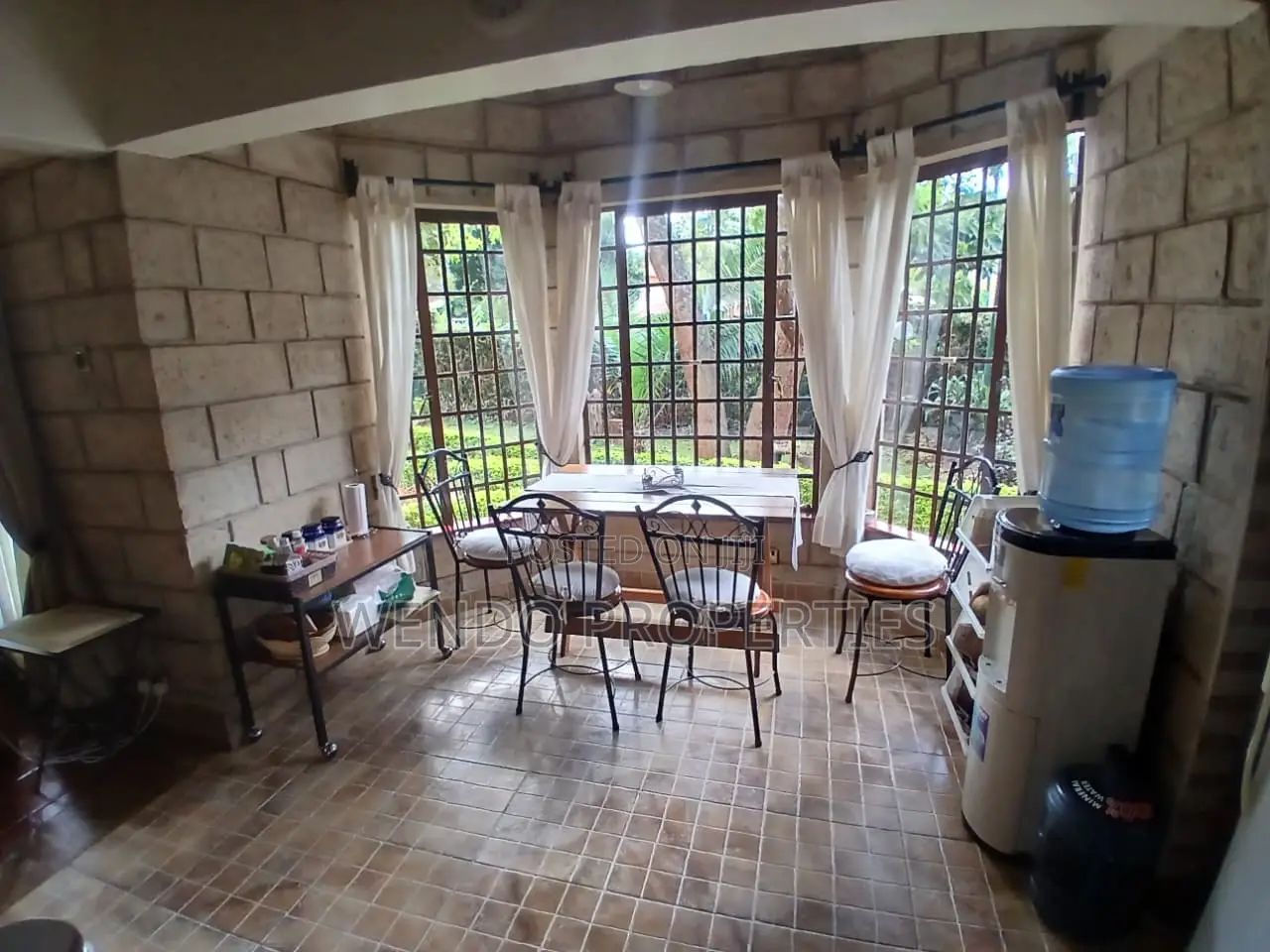 Furnished 2bdrm Chalet in Karen C for rent