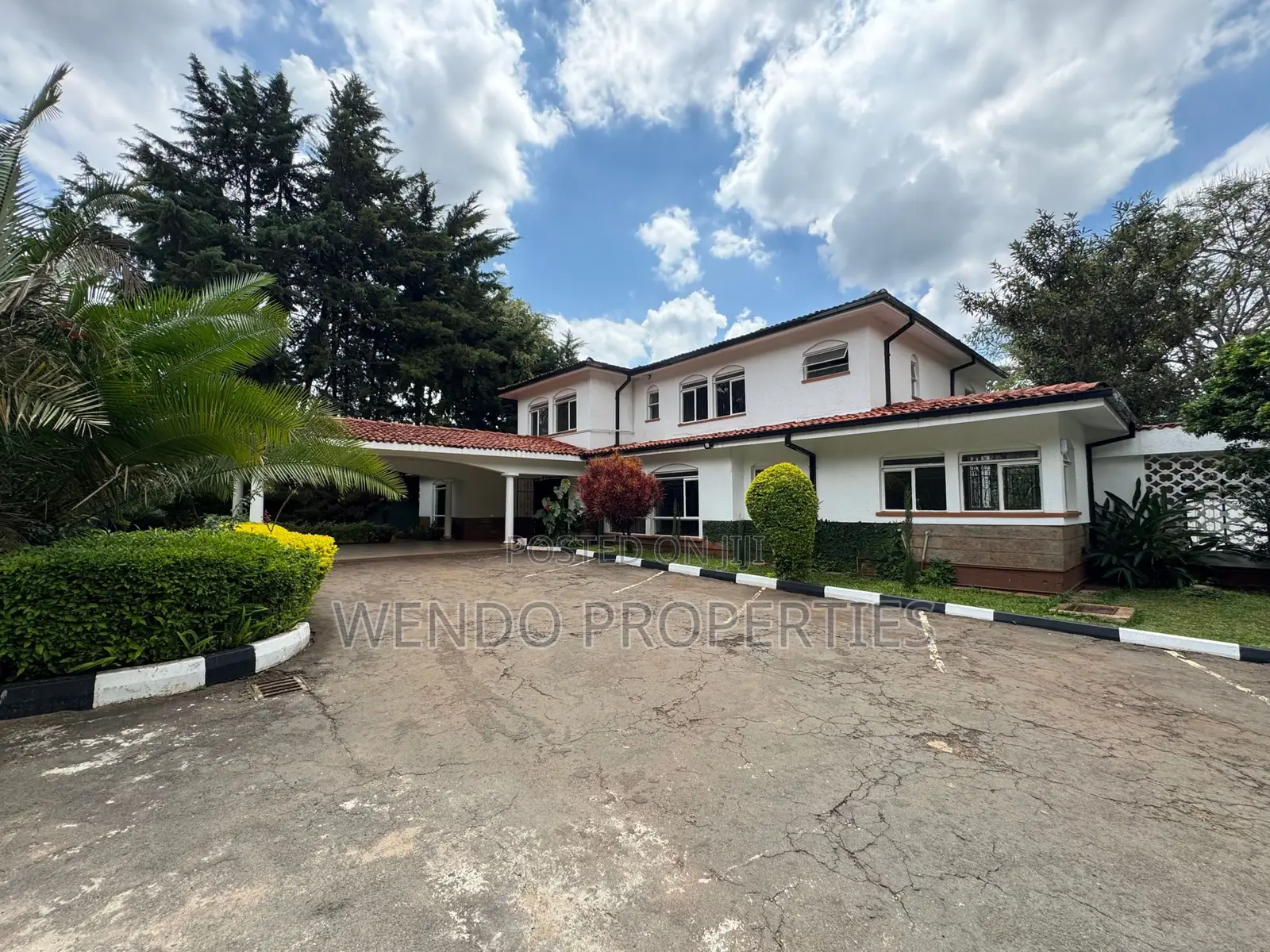 5bdrm Villa in Runda for rent