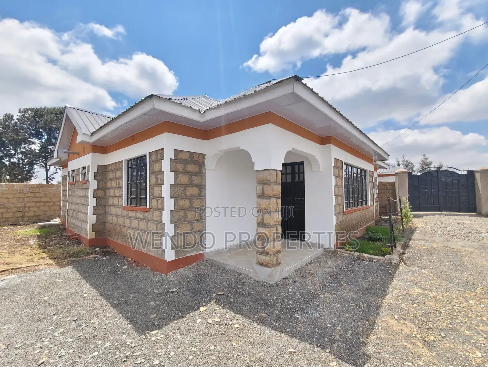 3bdrm Bungalow in Kiserian for sale
