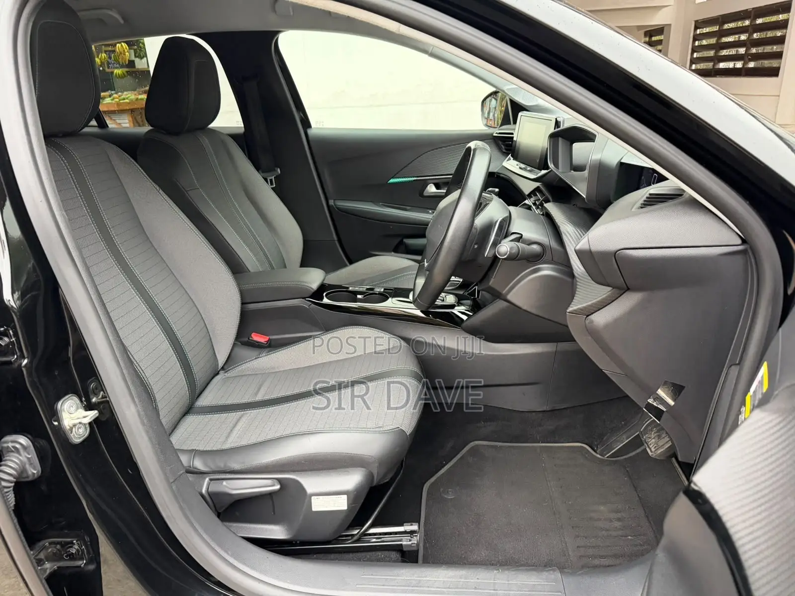 Peugeot 208 2021 Black