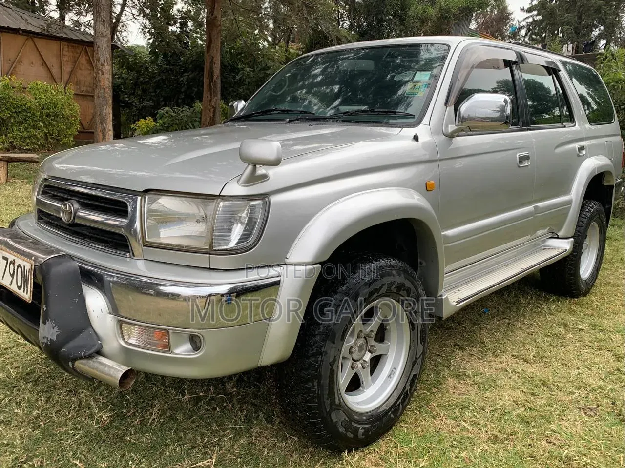 Toyota Hilux Surf 2.7 SSR 2000 Silver
