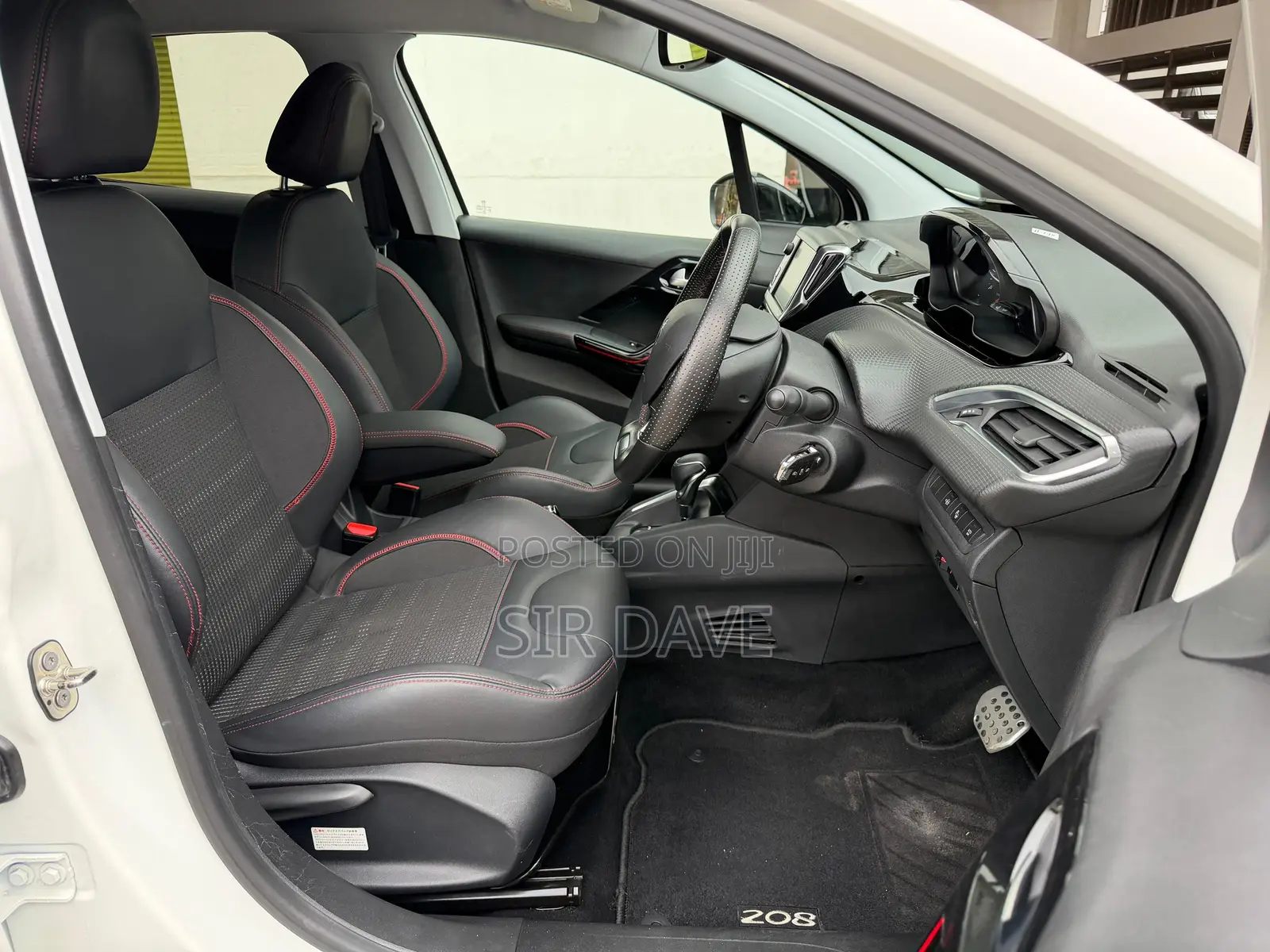 Peugeot 208 2019 White