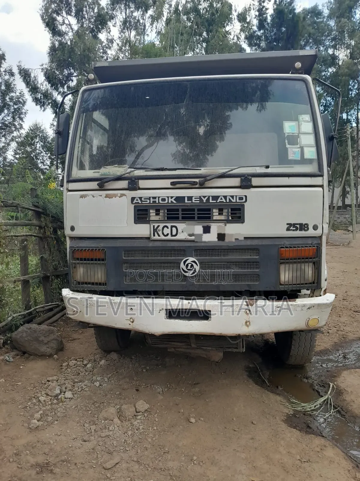 Ashok Leyland 2518i 2015 White