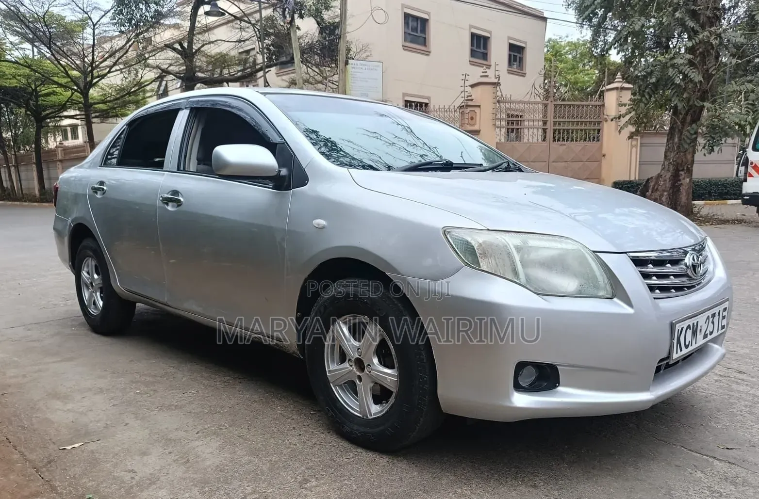 Toyota Axio 1.5 G 2WD 2010 Silver