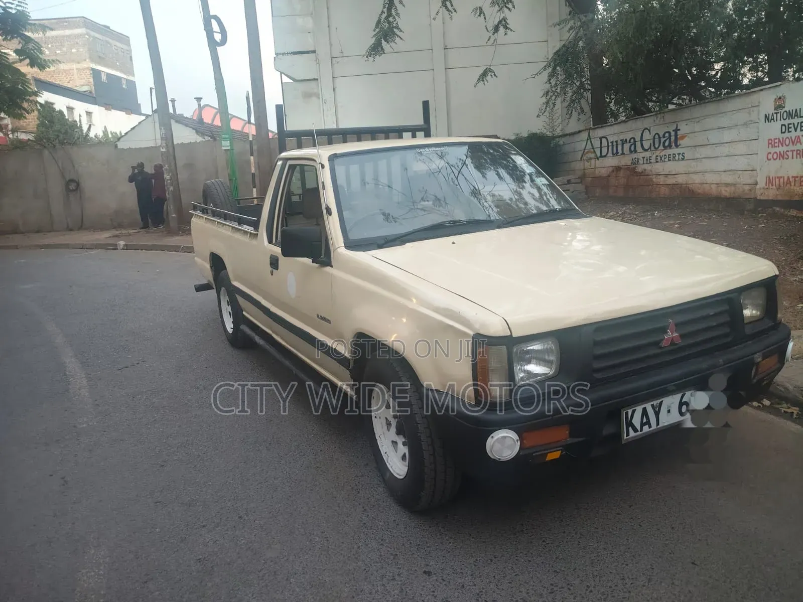Mitsubishi L200 2006 Brown