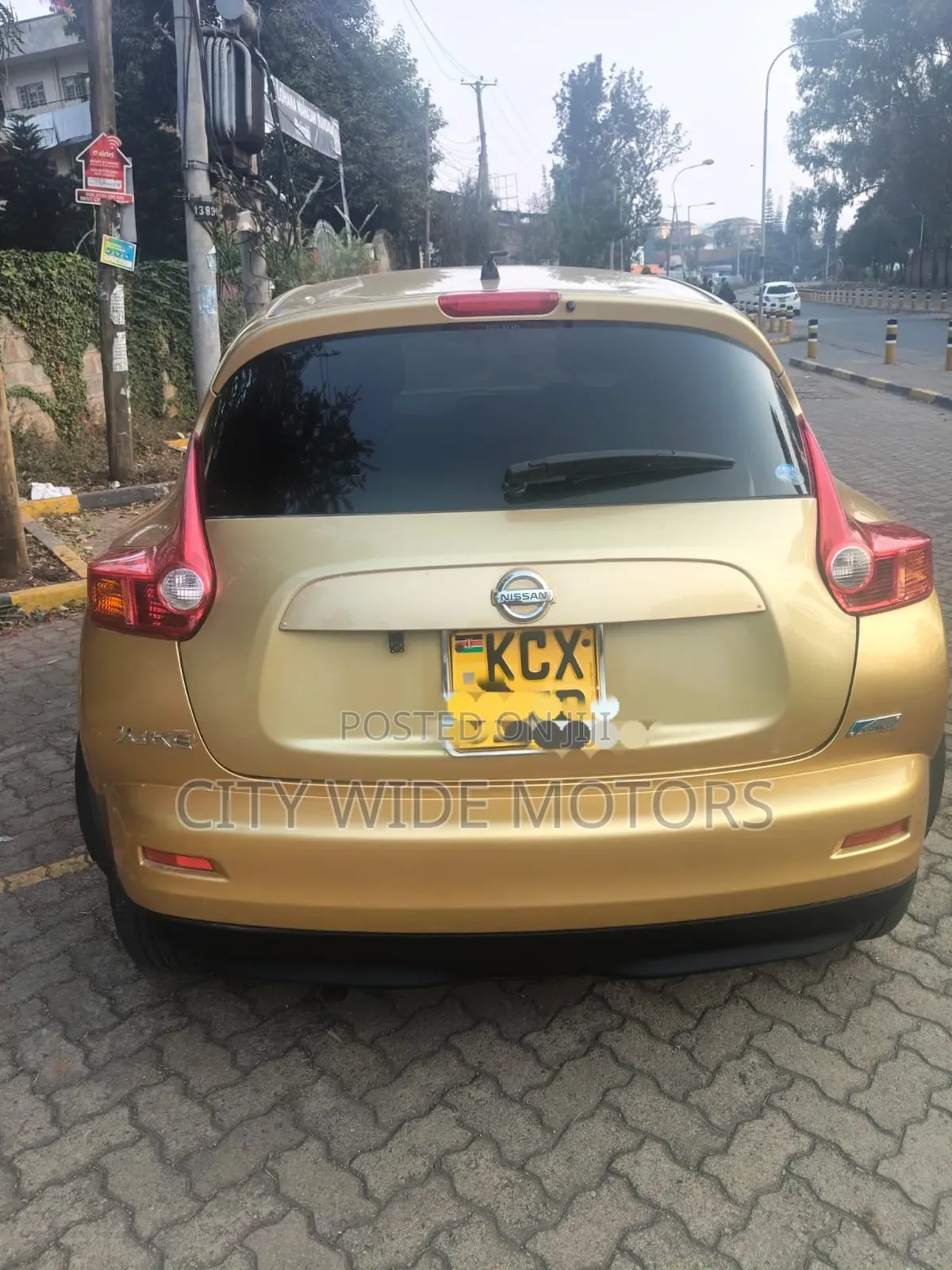 Nissan Juke 2012 Gold