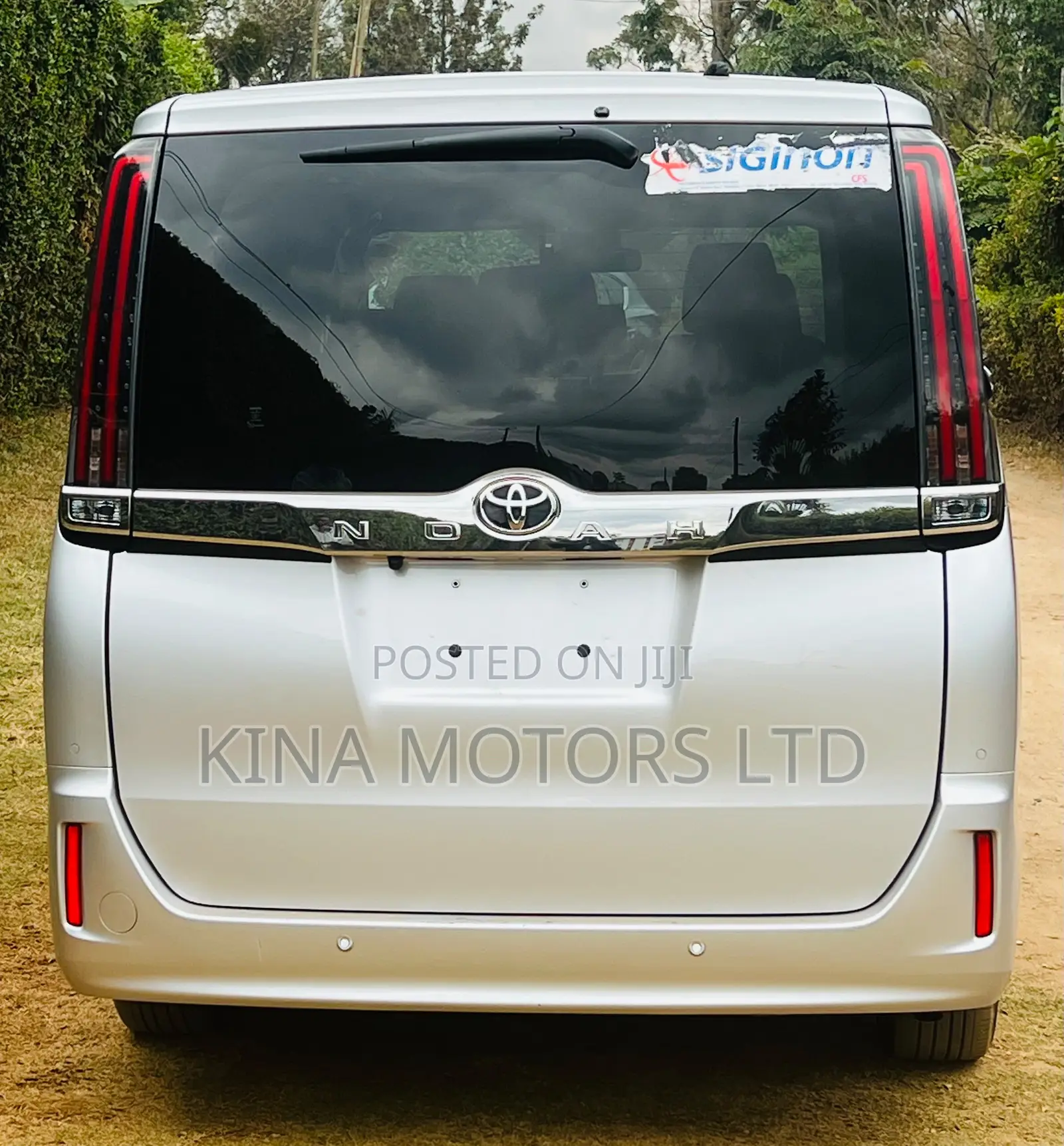 Toyota Noah 2.0 FWD (8 Seater) 2020 Silver