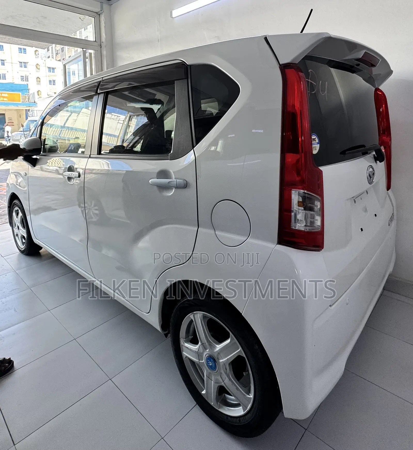 Daihatsu Move 2021 White