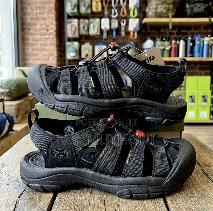 KEEN Newport H2 Closed Toe Water Sandals Size 38-45
