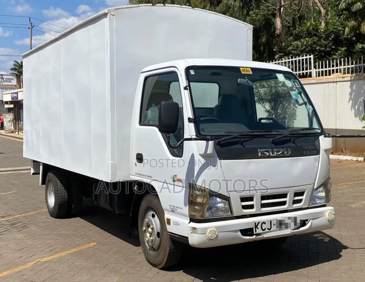 Isuzu NKR Local 2016 White