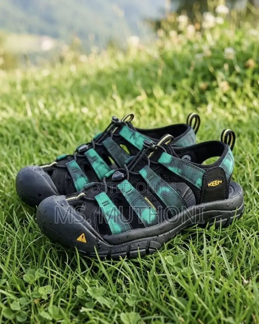 Gradient Dark Olive Keen Hybrid Sandals