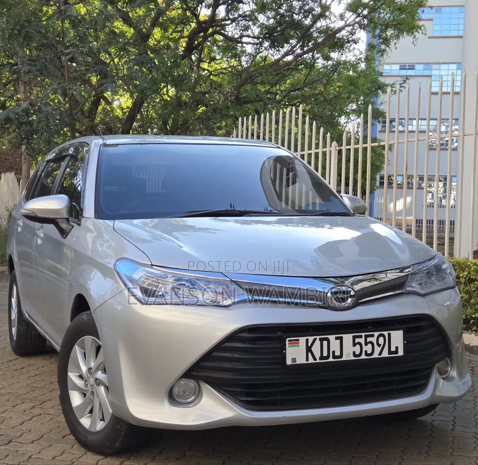 Toyota Corolla Fielder 1.5 Petrol FWD 2015 Silver