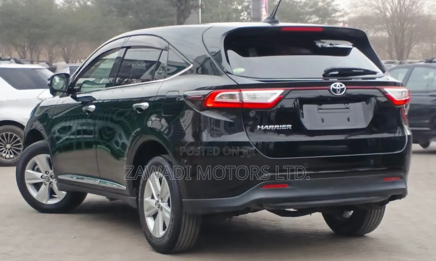 Toyota Harrier 2.0 2019 Black
