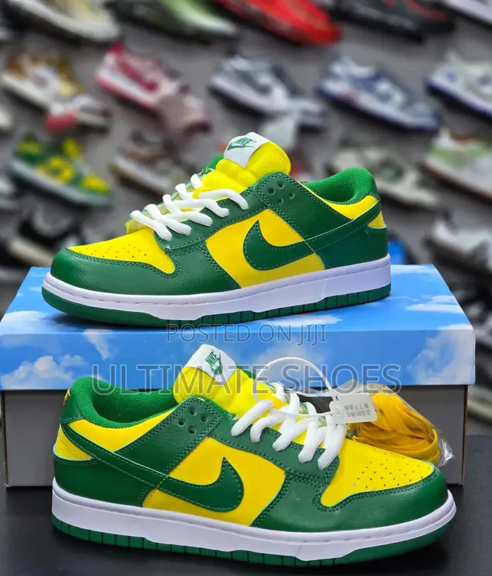 Nike SB Dunks Low "Brazil" Sneakers