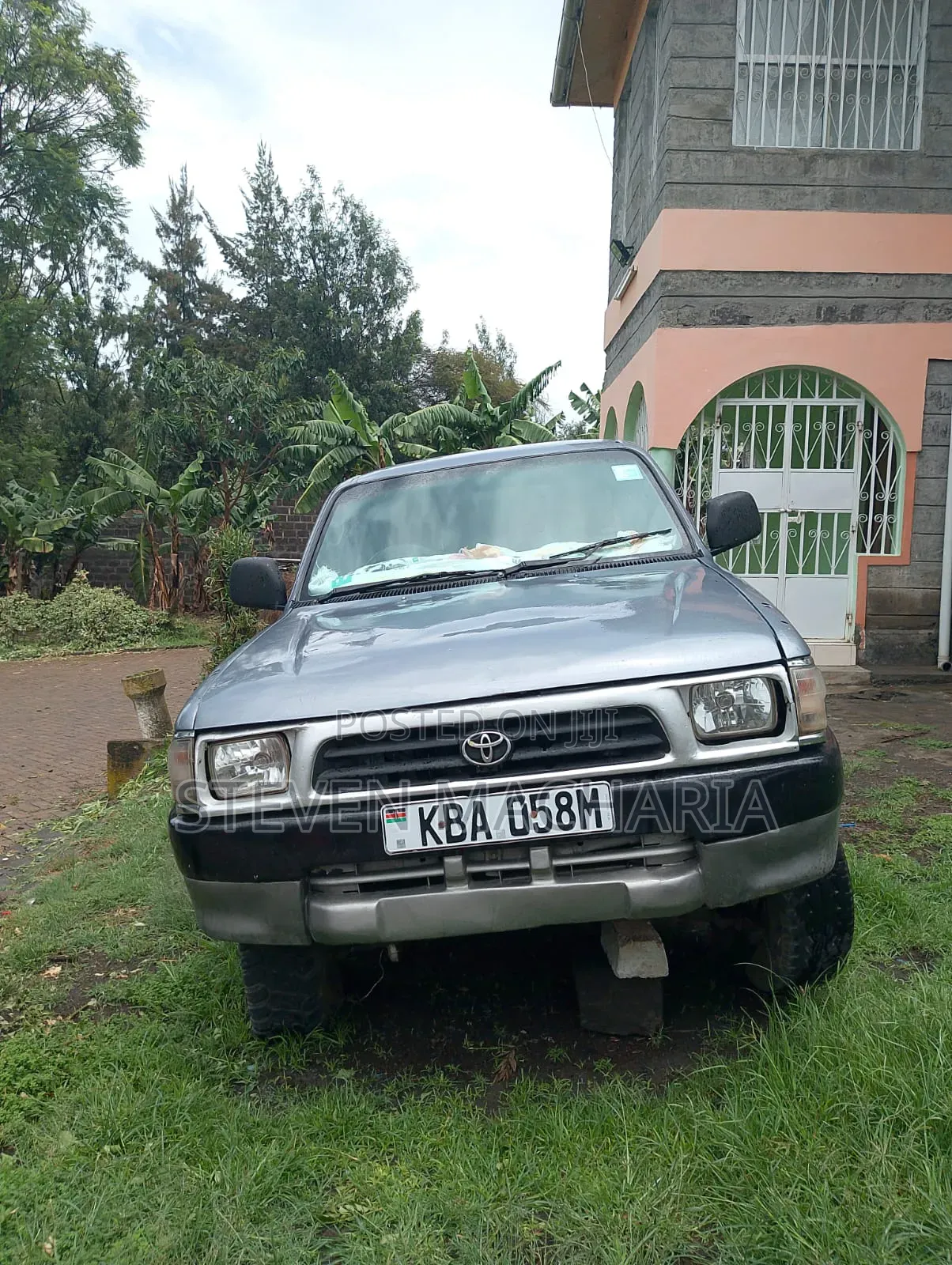 Toyota Hilux 2.5 Cab 2005 Gray
